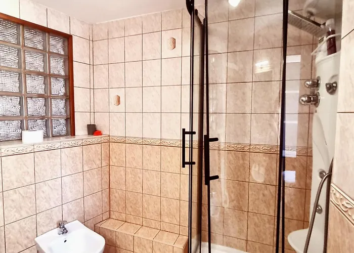 Big Huge Center 84m Nivy Apartment *